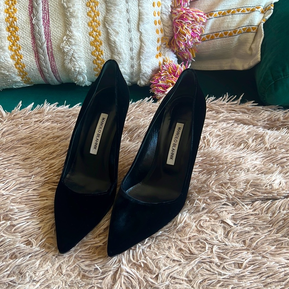 Manolo Blahnik black velvet pumps
